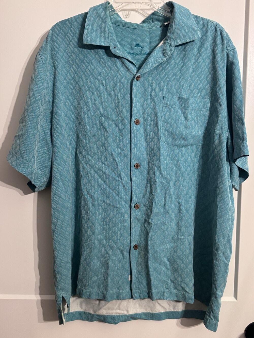 Tommy Bahama shirt Men’s Teal short sleeve silk Embossed Floral Resortwear Sz L